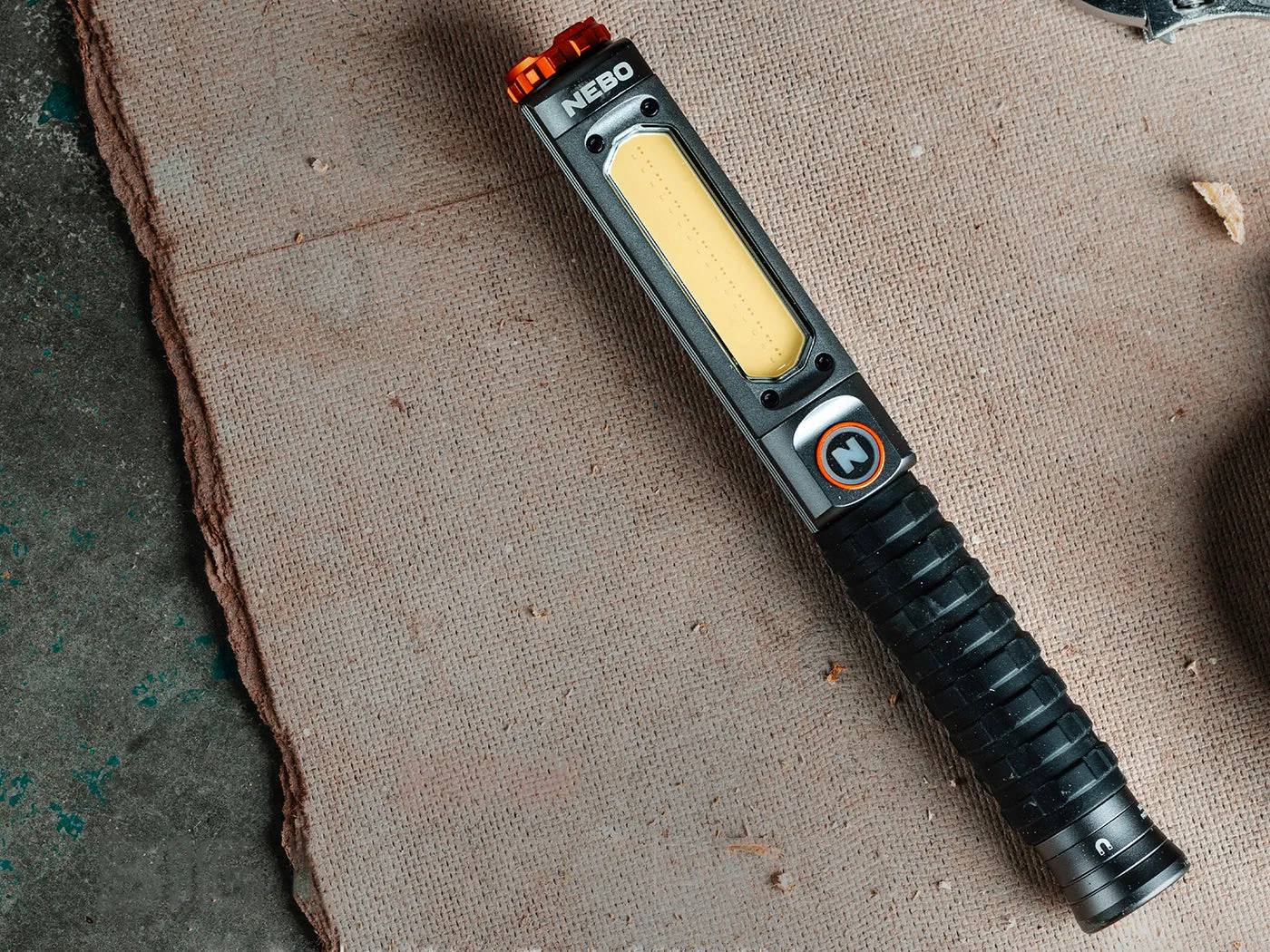 Nebo Big Larry Pro+ werklamp oplaadbaar 600 lumen