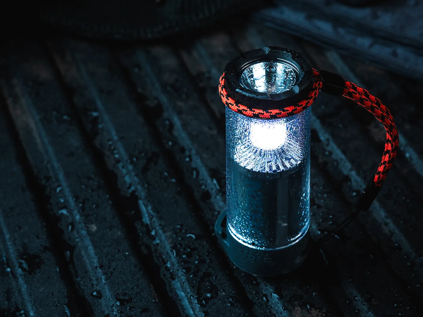 Nebo Galileo Tempest 350 lantaarn 350 lumen rood licht
