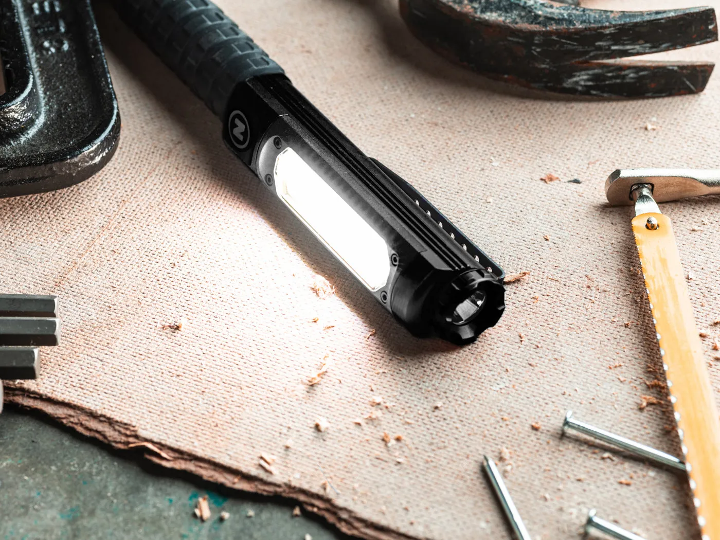 Nebo Big Larry Pro+ Black Line werklamp 600 lumen