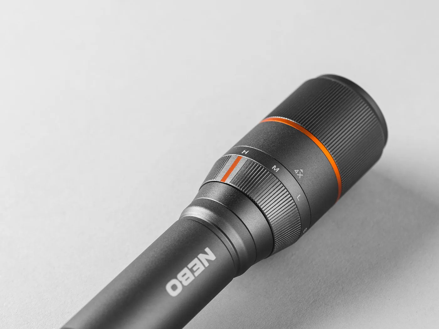 Nebo Davinci 2000 zaklamp oplaadbaar 2000 lumen
