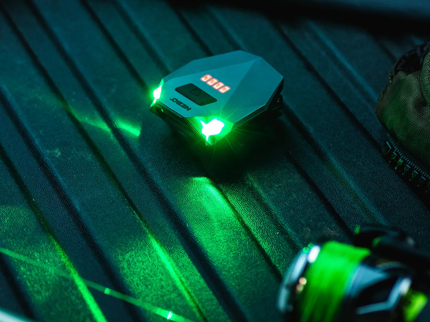 Nebo Einstein Cap 100 petlamp 100 lumen met sensor groen